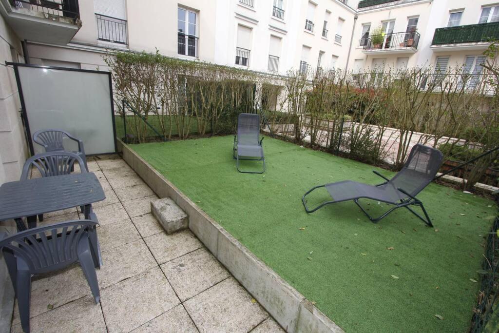 Sloan Square Apartment Bmyguest Serris Exterior foto